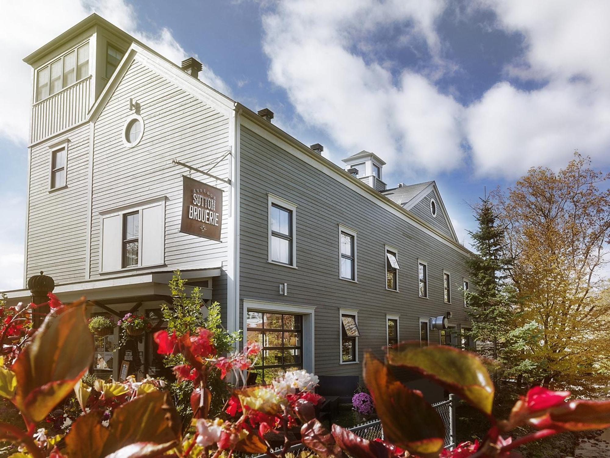 Auberge Sutton Brouerie 外观 照片